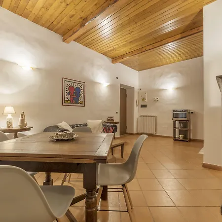 Guesthost - Elegant In