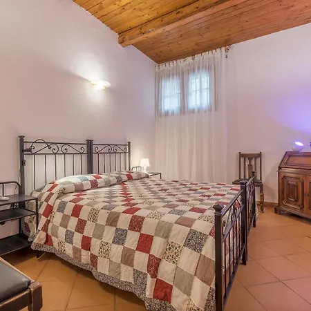 Guesthost - Elegant In *